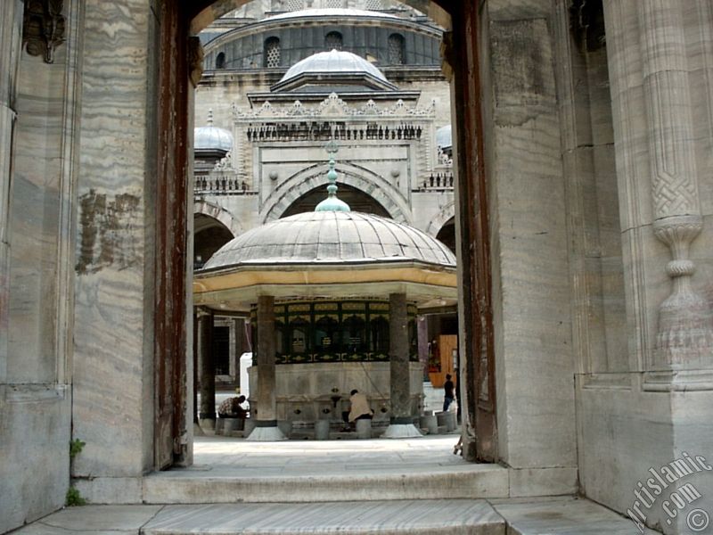 �stanbul Beyaz�t Camisi.
