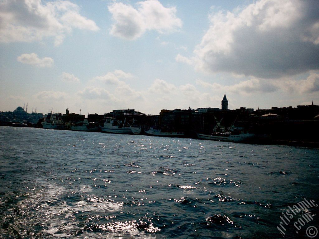 Denizden Karak�y sahiline bak��.
