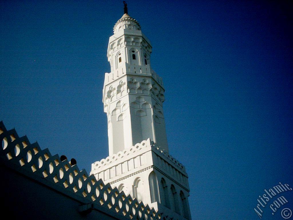 Medine`de Kuba K�y�nde bulunan Mescid-i K�bleteyn`in minaresi.
